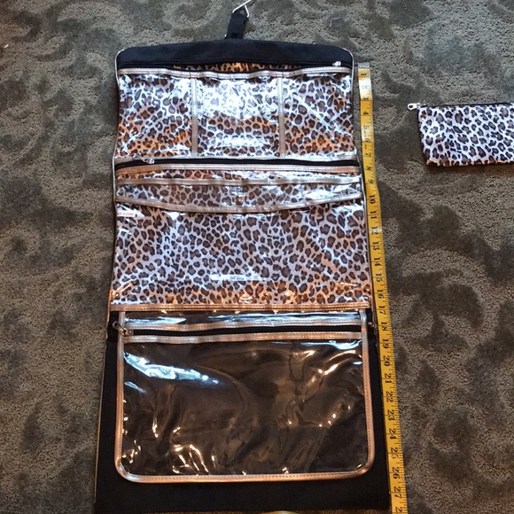 Toiletry holder - Picture 3 of 7